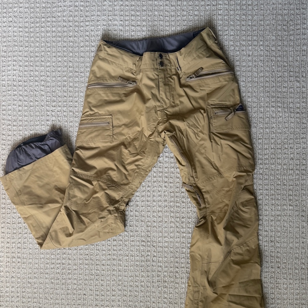 Burton Women’s Dry Ride snowboard / ski pants medium